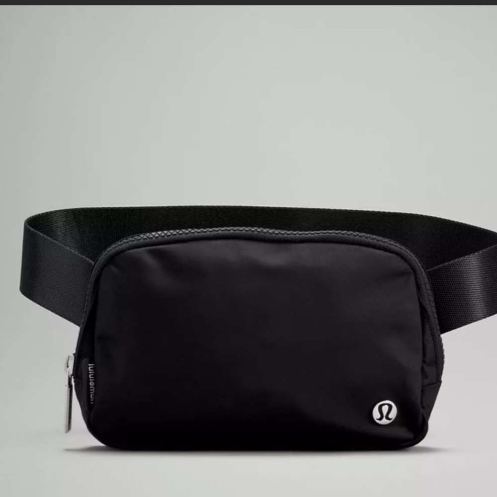 NWT Everywhere Belt Bag Black Lululemon Athletica